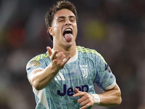 Berita & rumor transfer LIVE: Man Utd siap hadapi persaingan transfer Chelsea untuk bintang Juventus