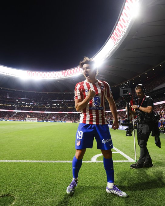 Mengapa Julian Alvarez akan menjadi pengganti yang sempurna untuk Robert Lewandowski di Barcelona