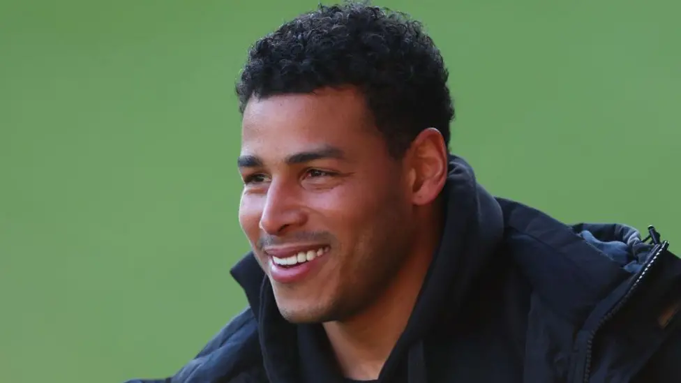 Charlton merekrut mantan pemain sayap Norwich, Hernandez